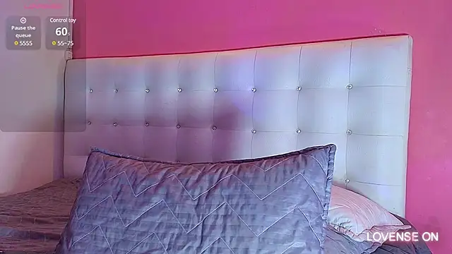 hornyhousekeeper  online show from 18, 1, 2025