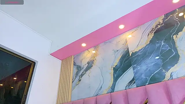 hornyhousekeeper  online show from 19, 9, 2025