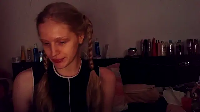 Snapshot of VeronicaJoyful chatting on 20, 1, 2025 VeronicaJoyful online show from 20, 1, 2025