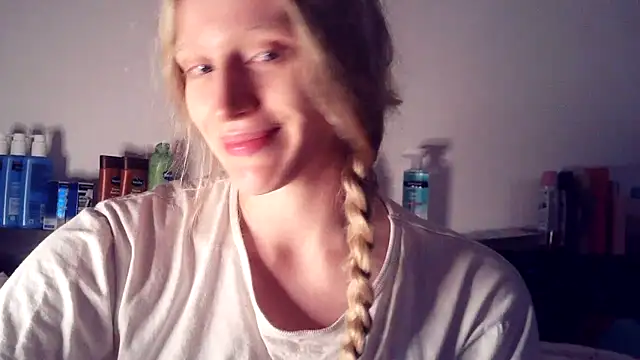 Snapshot of VeronicaJoyful chatting on 22, 2, 2025 VeronicaJoyful online show from 22, 2, 2025