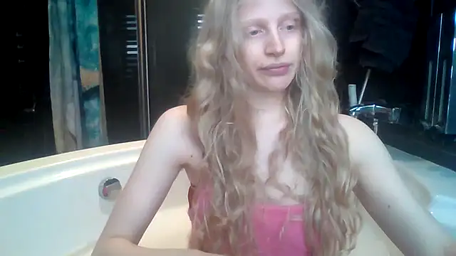 Snapshot of VeronicaJoyful chatting on 13, 3, 2025 VeronicaJoyful online show from 13, 3, 2025