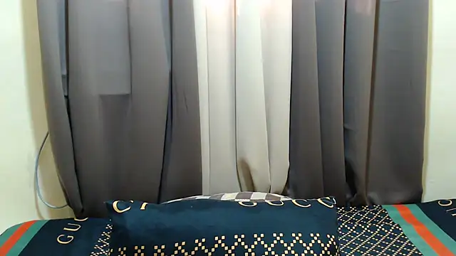 Snapshot of x_brittany_x chatting on 9, 5, 2026 x brittany x online show from 9, 5, 2026
