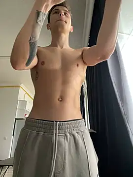 Snapshot of mark_streemm chatting on 17, 12, 2024 mark streemm online show from 17, 12, 2024