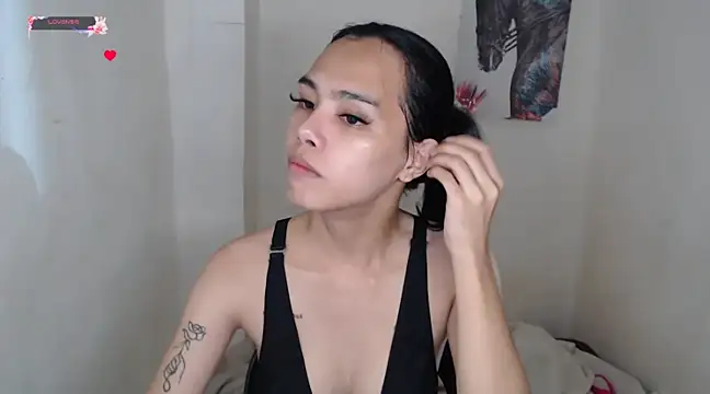 Snapshot of shecutie69 chatting on 18, 2, 2025 shecutie69 online show from 18, 2, 2025
