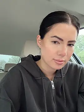 clairewntr online show from 5, 10, 2025