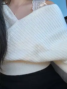 clairewntr online show from 25, 2, 2026