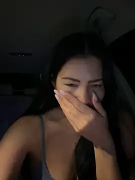 clairewntr online show from 8, 4, 2026