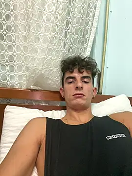 Snapshot of alessandro893000 chatting on 22, 11, 2025 alessandro893000 online show from 22, 11, 2025