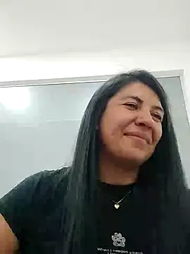 aisha latina online show from 31, 1, 2025