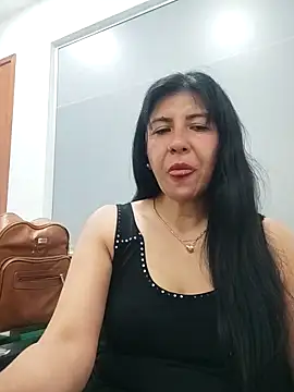 aisha latina online show from 19, 9, 2025