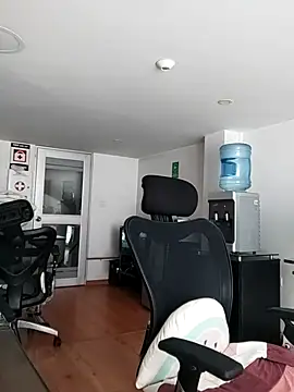 aisha latina online show from 5, 3, 2026