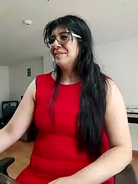 Snapshot of aisha_latina chatting on 10, 6, 2026 aisha latina online show from 10, 6, 2026