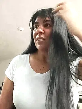 Snapshot of aisha_latina chatting on 14, 7, 2026 aisha latina online show from 14, 7, 2026