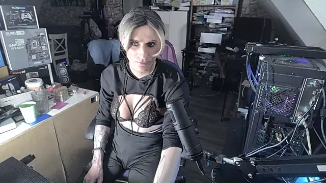 Snapshot of Manu3li chatting on 26, 12, 2024 Manu3li online show from 26, 12, 2024