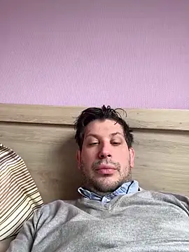 Taxidriver1988 online show from 4, 2, 2025