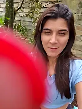 Snapshot of Yuky_ta chatting on 2, 2, 2025 Yuky ta online show from 2, 2, 2025