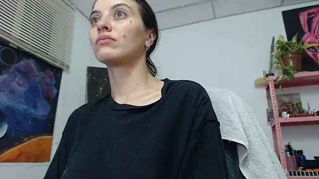 Snapshot of mariecam420 chatting on 3, 6, 2026 mariecam420 online show from 3, 6, 2026