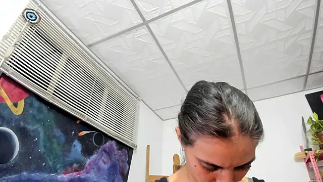 Snapshot of mariecam420 chatting on 10, 6, 2026 mariecam420 online show from 10, 6, 2026