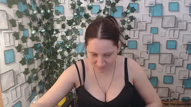 JosieJun  online show from 24, 1, 2025