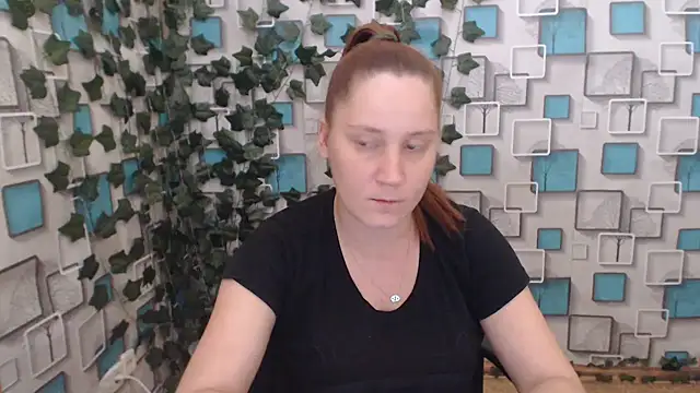 JosieJun  online show from 17, 9, 2025