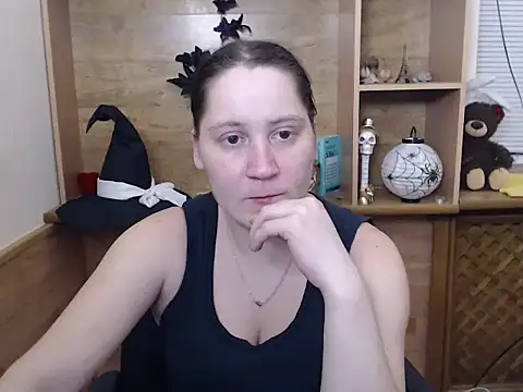 JosieJun  online show from 24, 11, 2025