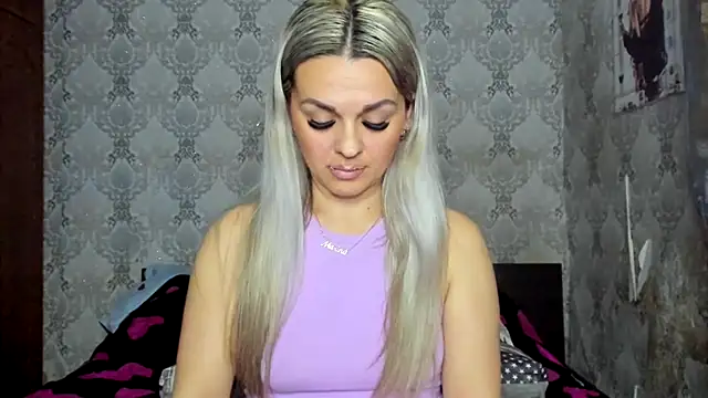 NicoletMoore online show from 3, 3, 2025