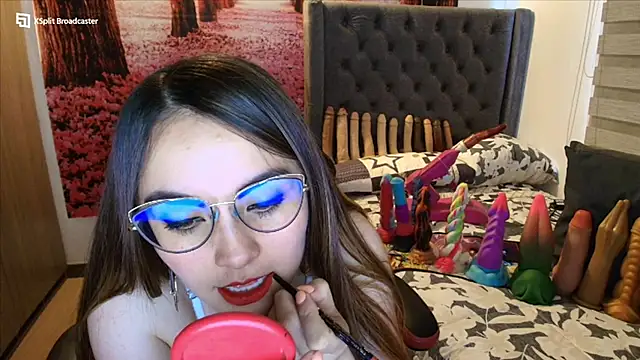 Snapshot of sofia23dirty chatting on 23, 9, 2025 sofia23dirty online show from 23, 9, 2025