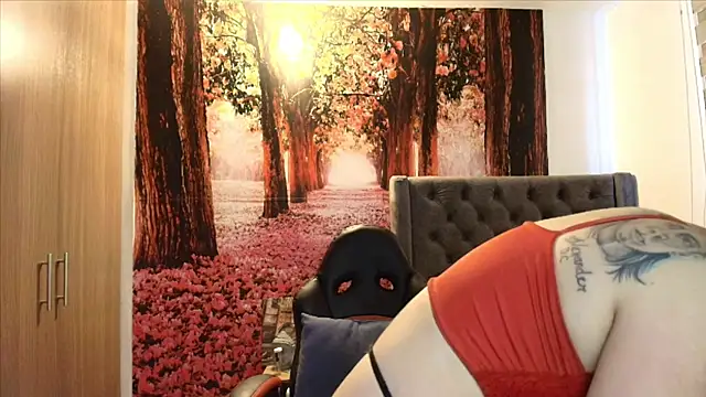 Snapshot of sofia23dirty chatting on 19, 11, 2025 sofia23dirty online show from 19, 11, 2025