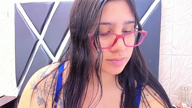 MiaCelestte online show from 5, 3, 2025