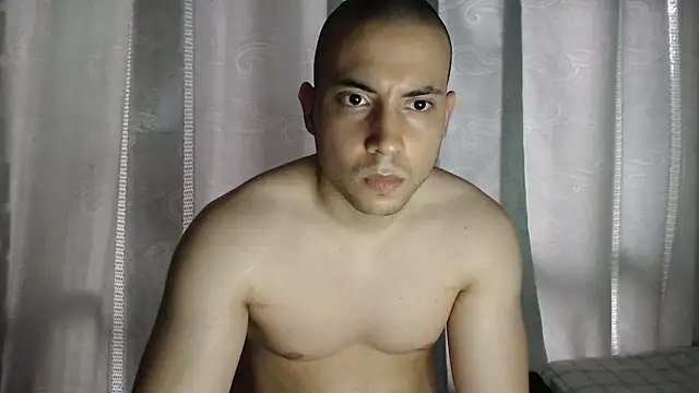 Snapshot of Armando_2002 chatting on 29, 9, 2025 Armando 2002 online show from 29, 9, 2025