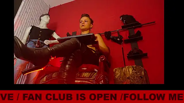 Snapshot of MistressSlut1 chatting on 21, 2, 2025 MistressSlut1 online show from 21, 2, 2025