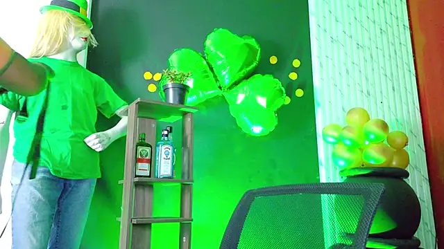 Snapshot of MistressSlut1 chatting on 17, 3, 2025 MistressSlut1 online show from 17, 3, 2025