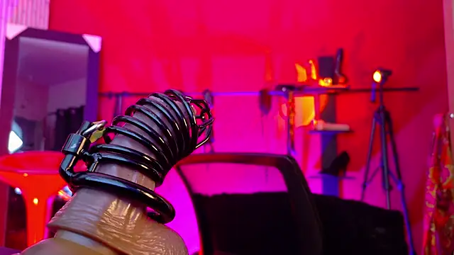 Snapshot of MistressSlut1 chatting on 15, 11, 2025 MistressSlut1 online show from 15, 11, 2025