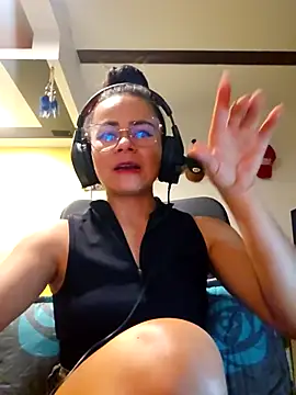 Snapshot of MistressSlut1 chatting on 3, 12, 2025 MistressSlut1 online show from 3, 12, 2025