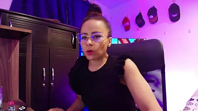 MistressSlut1 online show from 20, 12, 2025