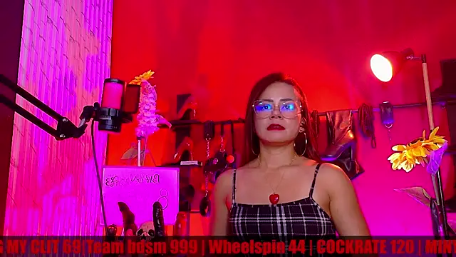 MistressSlut1 online show from 16, 4, 2026