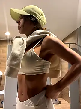 Snapshot of RouseColins chatting on 16, 11, 2025 RouseColins online show from 16, 11, 2025