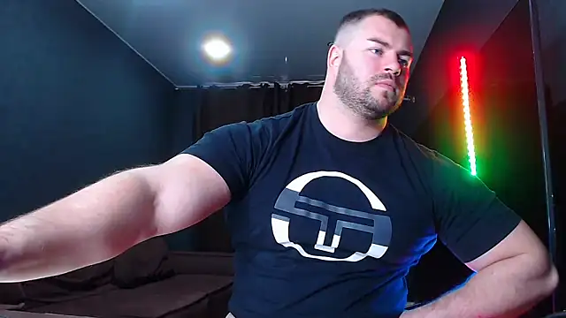 Snapshot of muscularjohnforuX chatting on 16, 2, 2025 muscularjohnforuX online show from 16, 2, 2025