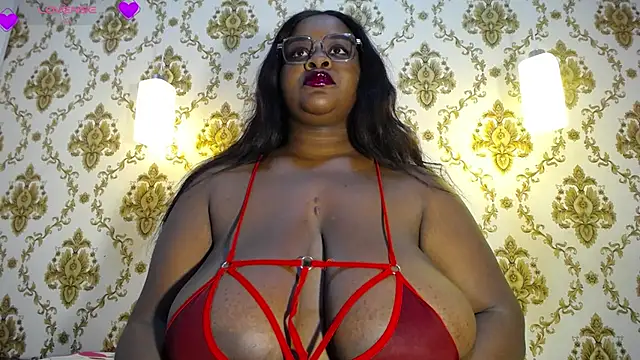 Snapshot of KARATIBBY_COX chatting on 18, 10, 2025 KARATIBBY COX online show from 18, 10, 2025