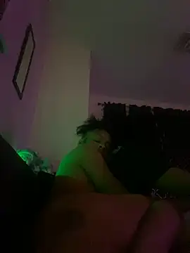 Snapshot of CutieFrmthehood chatting on 2, 12, 2024 CutieFrmthehood online show from 2, 12, 2024