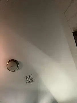 Snapshot of CutieFrmthehood chatting on 24, 1, 2025 CutieFrmthehood online show from 24, 1, 2025