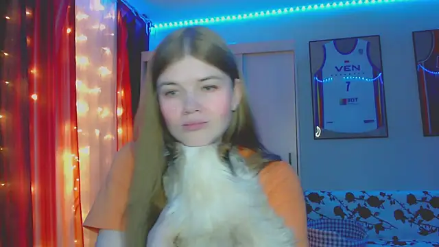 Snapshot of Klementa chatting on 2, 10, 2025 Klementa online show from 2, 10, 2025