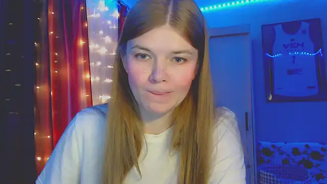 Snapshot of Klementa chatting on 8, 10, 2025 Klementa online show from 8, 10, 2025