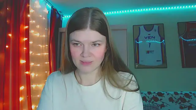 Snapshot of Klementa chatting on 3, 11, 2025 Klementa online show from 3, 11, 2025