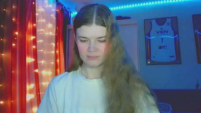 Snapshot of Klementa chatting on 26, 11, 2025 Klementa online show from 26, 11, 2025