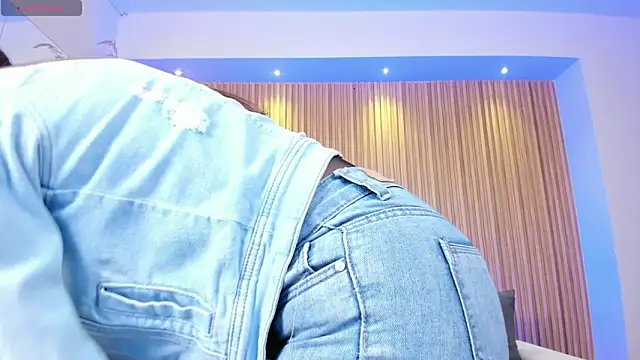 Snapshot of miataylorr1 chatting on 10, 3, 2025 miataylorr1 online show from 10, 3, 2025