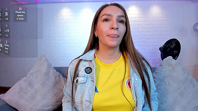 Snapshot of miataylorr1 chatting on 9, 9, 2025 miataylorr1 online show from 9, 9, 2025