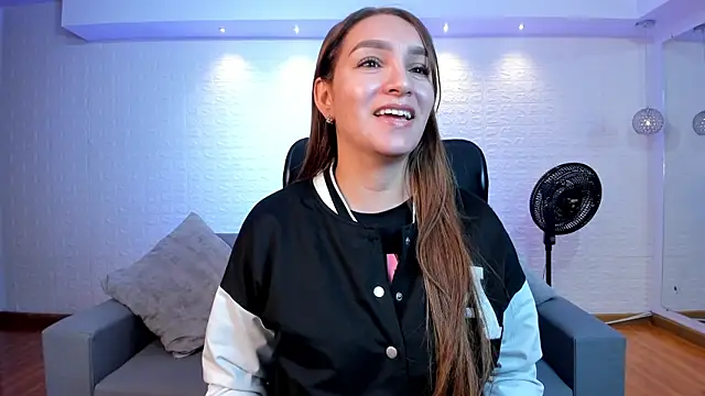 Snapshot of miataylorr1 chatting on 10, 9, 2025 miataylorr1 online show from 10, 9, 2025