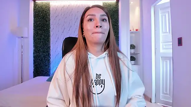 Snapshot of miataylorr1 chatting on 3, 10, 2025 miataylorr1 online show from 3, 10, 2025