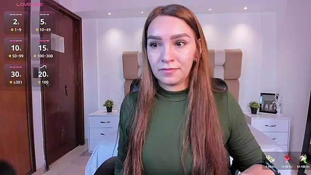 Snapshot of miataylorr1 chatting on 7, 10, 2025 miataylorr1 online show from 7, 10, 2025